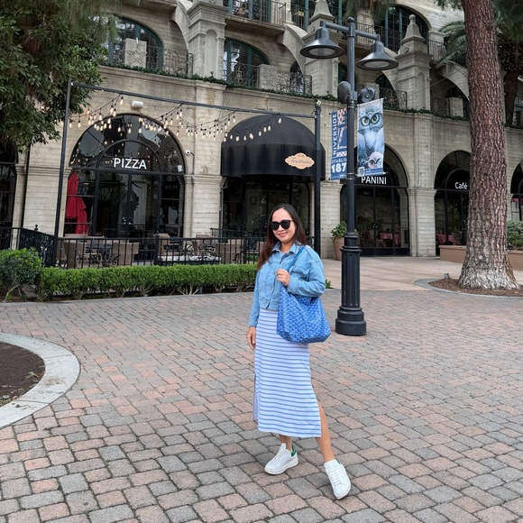 Meet your Posher, Lana - Picture 1 of 1